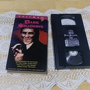 Dark Shadows Volume 9 VHS - Vampires, werewolves, horror, suspense